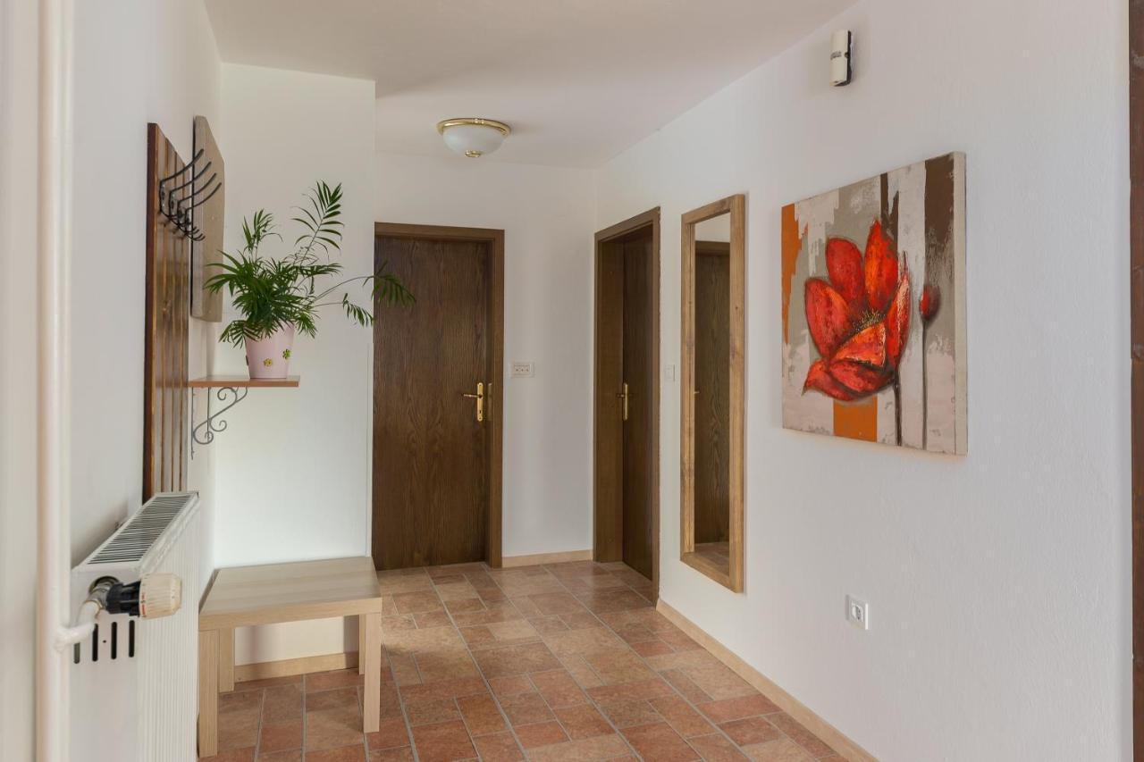 Apartment Valy - Free Bikes, Relaxing Terrace & Near Bled Ngoại thất bức ảnh