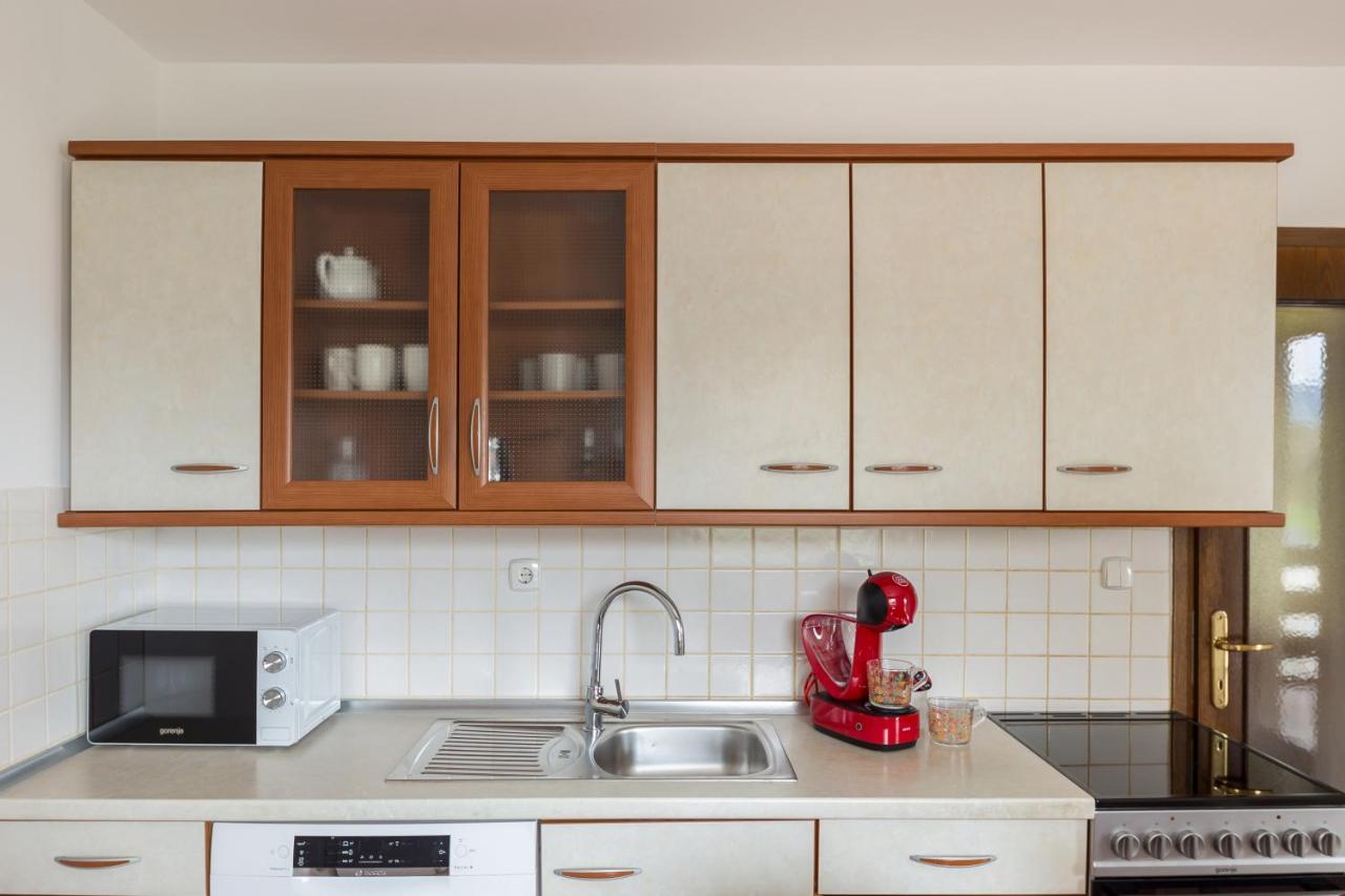 Apartment Valy - Free Bikes, Relaxing Terrace & Near Bled Ngoại thất bức ảnh